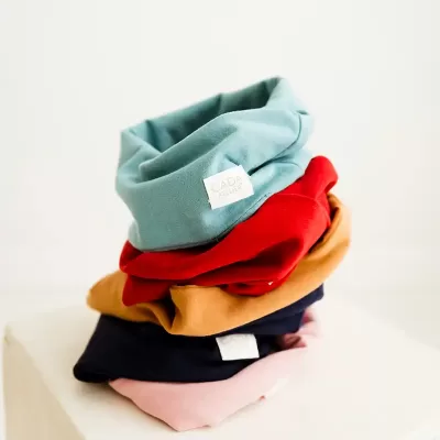 Cuello doble de punto